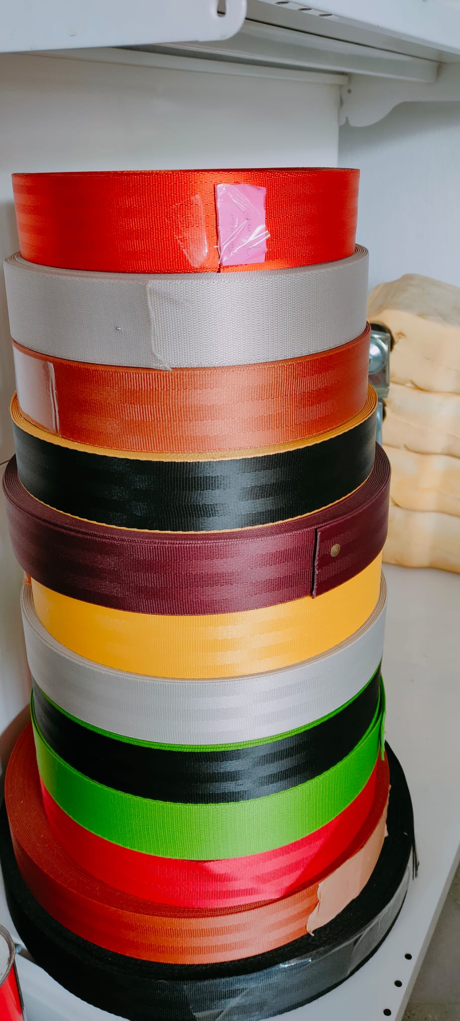 renkli emniyet kemeri 