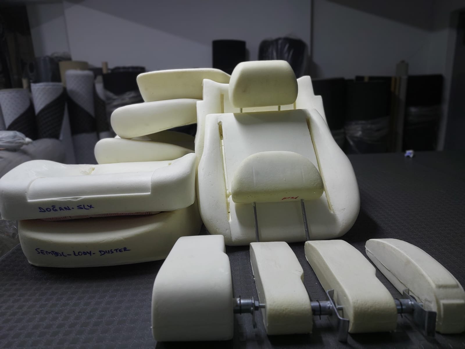 Kolçaklar ve başlıklar 